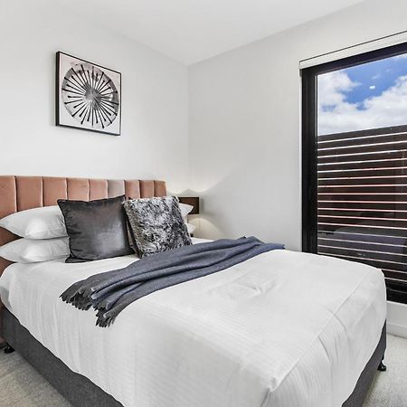 Carnegie Boutique Apartment In Quiet, Sought-After Suburb מראה חיצוני תמונה